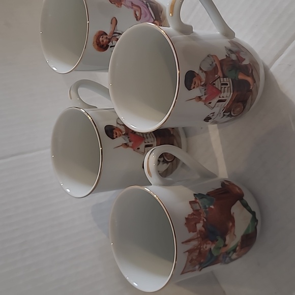 A013: Norman Rockwell  for Sis collector's MugNorman Rockwell - Picture 1 of 5